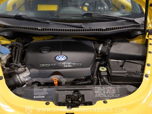 Used 2002 Volkswagen Beetle GLS FWD image 4