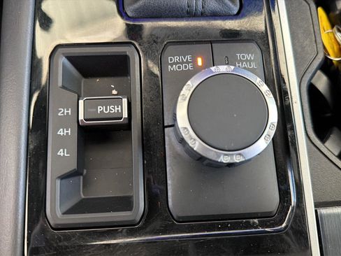 Used 2022 Toyota Tundra Platinum w/ Advanced Package AWD/4WD image 27