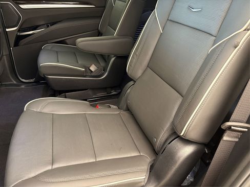 New 2025 Cadillac Escalade Premium Luxury image 10