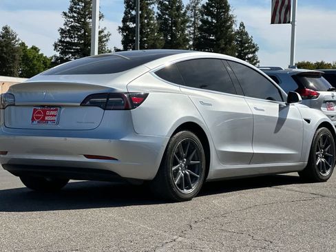 Used 2018 Tesla Model 3 Long Range image 3