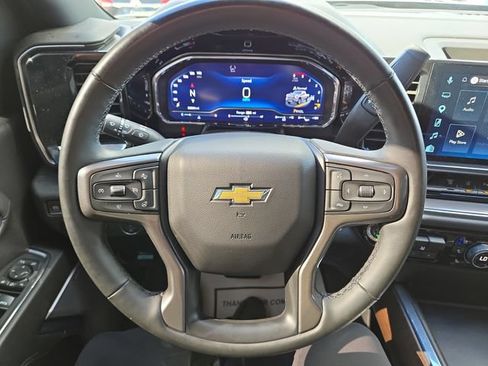 Used 2024 Chevrolet Silverado 2500 High Country w/ Technology Package AWD/4WD image 17