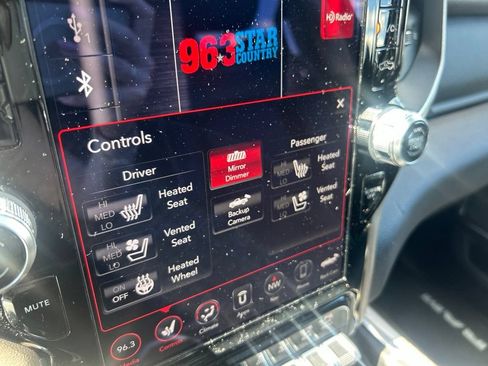 Certified 2019 RAM 1500 Laramie AWD/4WD image 16