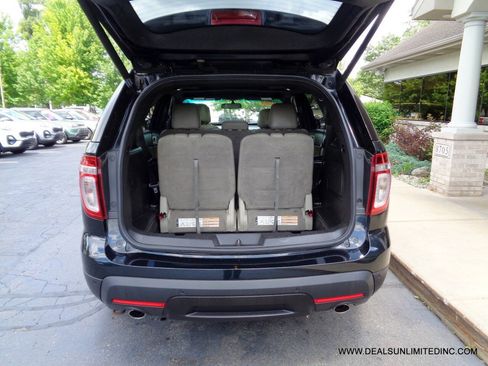 Used 2014 Ford Explorer XLT w/ Equipment Group 202A AWD/4WD image 24