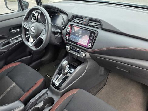 Used 2024 Nissan Versa SR FWD image 10