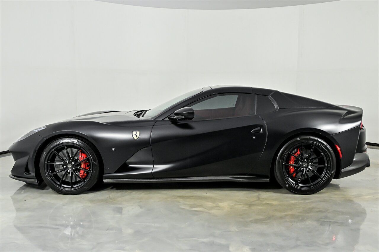 Used 2023 Ferrari 812 GTS RWD image 12