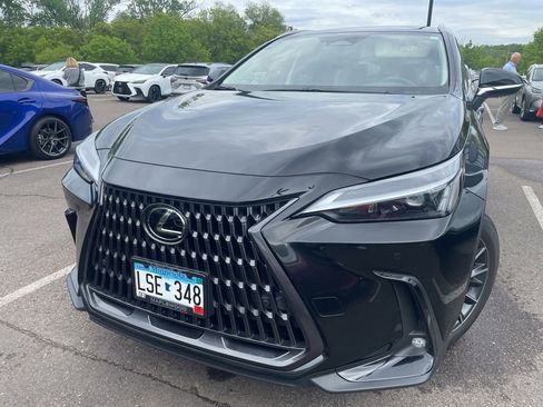 Used 2024 Lexus NX 350 AWD image 2