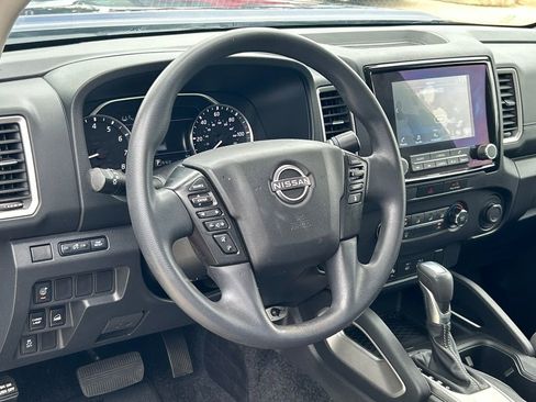 Used 2023 Nissan Frontier SV w/ Technology Package AWD/4WD image 36