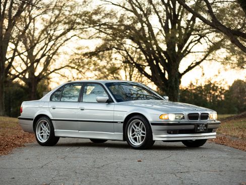 Used 2001 BMW 740i image 5