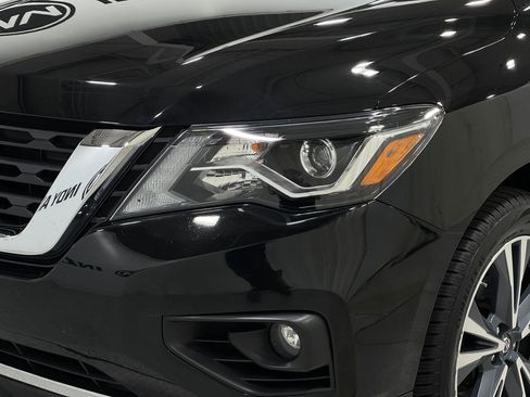 Used 2019 Nissan Pathfinder Platinum image 35