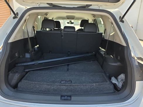 Used 2023 Volkswagen Tiguan SE FWD image 21