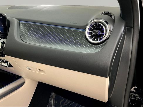 Certified 2026 Mercedes-Benz GLA 250 4MATIC image 26