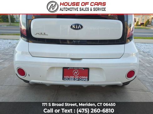Used 2018 Kia Soul + FWD image 15