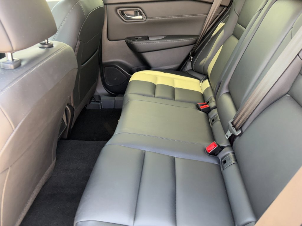 Certified 2025 Nissan Rogue SL w/ Tech Package AWD/4WD image 25