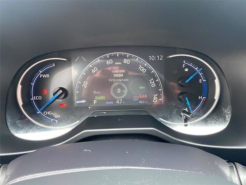 Used 2025 Toyota RAV4 XLE image 24