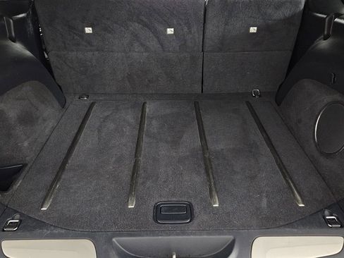 Used 2017 Jeep Grand Cherokee Overland w/ Jeep Active Safety Group image 34