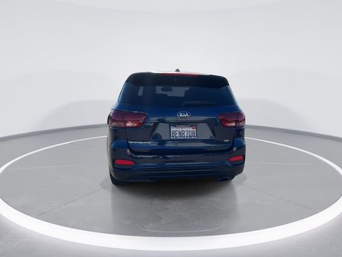 Used 2019 Kia Sorento FWD image 13