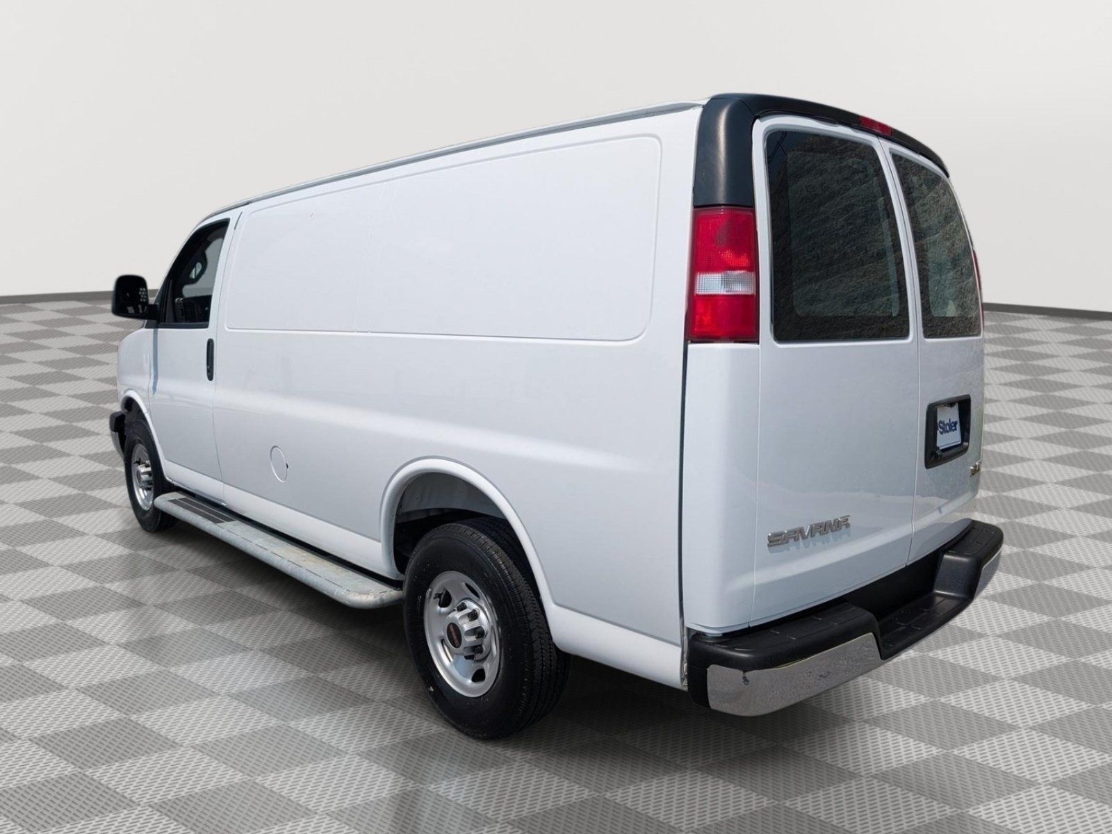 Used 2025 GMC Savana 2500 w/ Driver Convenience Package RWD image 3