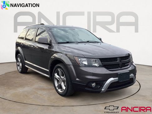 Used 2016 Dodge Journey Crossroad image 1
