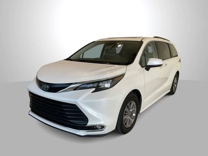 Used 2024 Toyota Sienna XLE