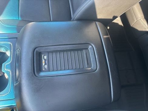 Used 2017 Chevrolet Silverado 1500 LTZ Z71 AWD/4WD image 14