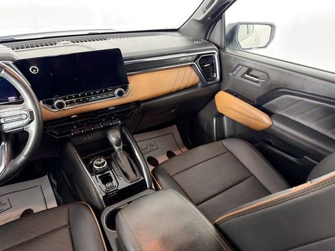 Used 2024 GMC Canyon AT4 w/ AT4 Premium Package image 23