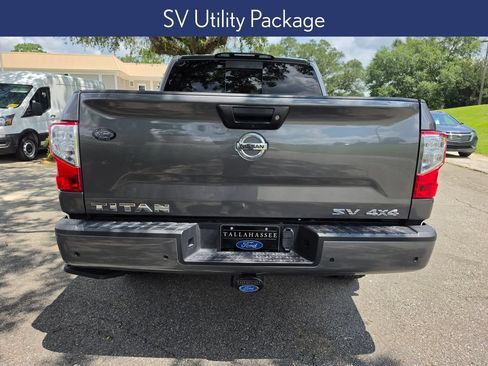 Used 2021 Nissan Titan SV w/ SV Convenience Package AWD/4WD image 3