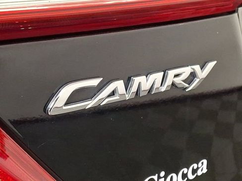 Used 2014 Toyota Camry SE FWD image 29
