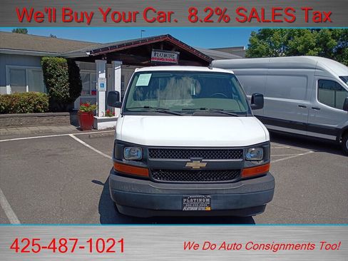 Used 2017 Chevrolet Express 2500 RWD image 2