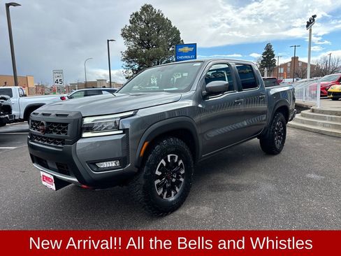 Used 2025 Nissan Frontier PRO-4X w/ Pro Premium Package image 1