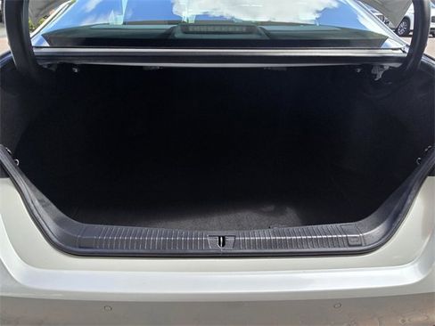 Used 2019 Toyota Avalon Limited w/ Advanced Safety Package image 11