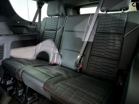 Certified 2024 Cadillac Escalade ESV Premium Luxury Platinum AWD/4WD image 48
