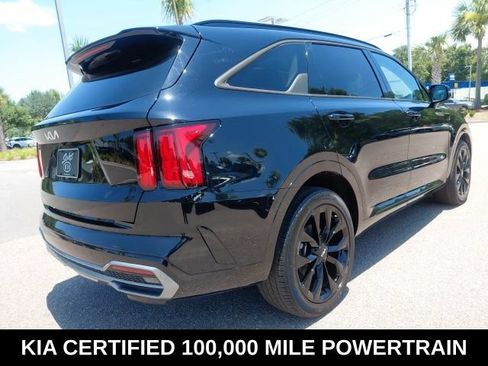 Certified 2023 Kia Sorento SX FWD image 5