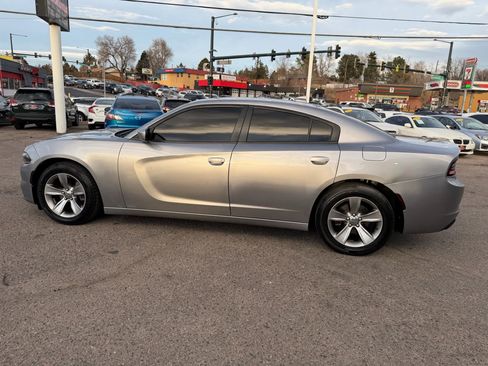 Used 2018 Dodge Charger SXT Plus image 5