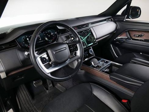 Used 2023 Land Rover Range Rover SE image 18