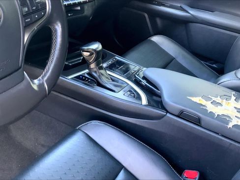 Used 2019 Lexus UX 250h w/ Accessory Package image 15