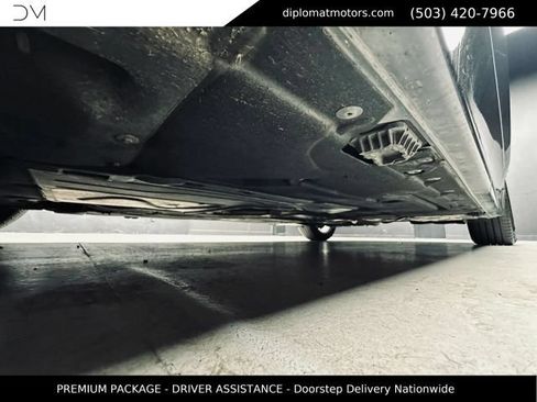 Used 2017 BMW 320i Sedan RWD image 51