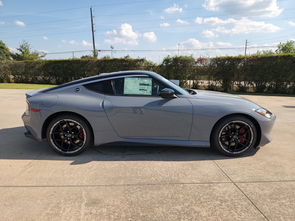 New 2027 Nissan Z Performance RWD image 4