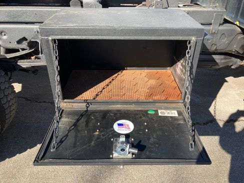 Used 2008 Ford F550 4x4 Regular Cab Super Duty image 24