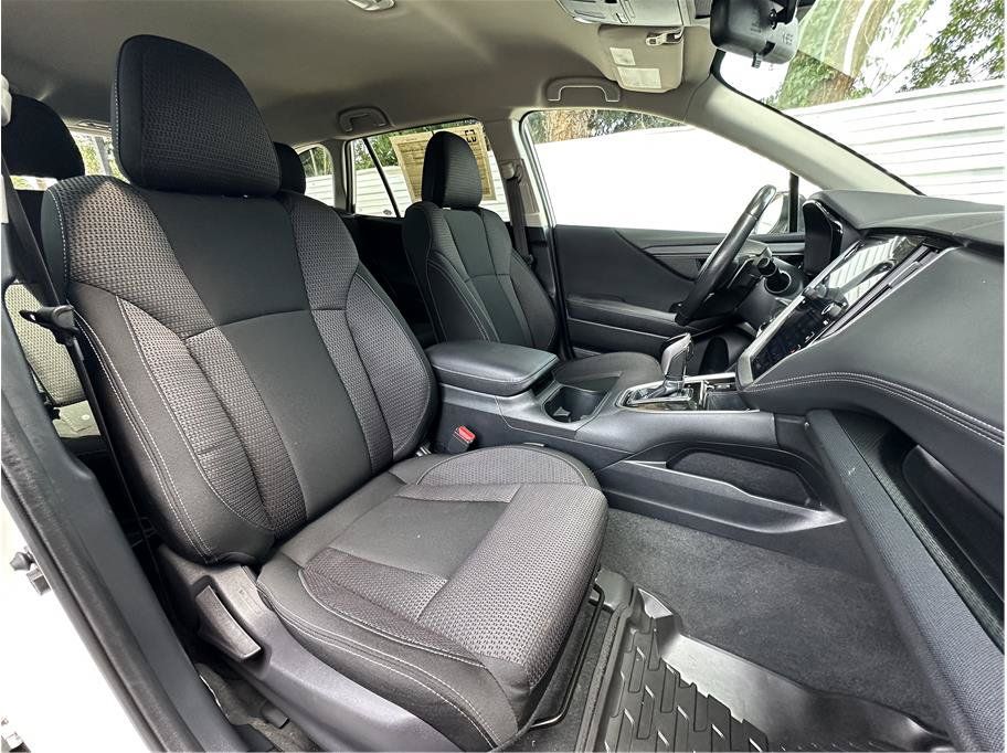 Used 2023 Subaru Outback Premium AWD/4WD image 15