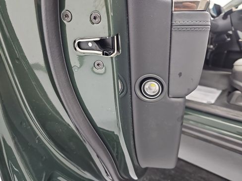 Used 2025 Rivian R1S Adventure image 32