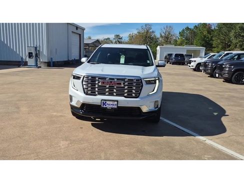 New 2026 GMC Acadia Denali w/ Super Cruise Package image 3