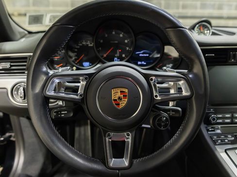 Used 2018 Porsche 911 Carrera image 51