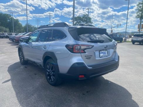 Used 2024 Subaru Outback Onyx Edition XT AWD/4WD image 5