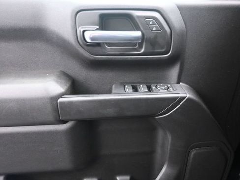 Used 2022 Chevrolet Silverado 1500 Custom Trail Boss w/ LPO, Dark Essentials Package AWD/4WD image 23