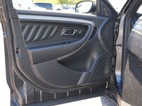 Used 2015 Ford Taurus SEL FWD image 13