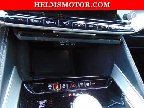 Certified 2025 Jeep Wagoneer 4WD image 23