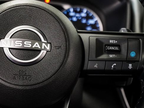 Used 2022 Nissan Rogue SL w/ SL Premium Package image 29