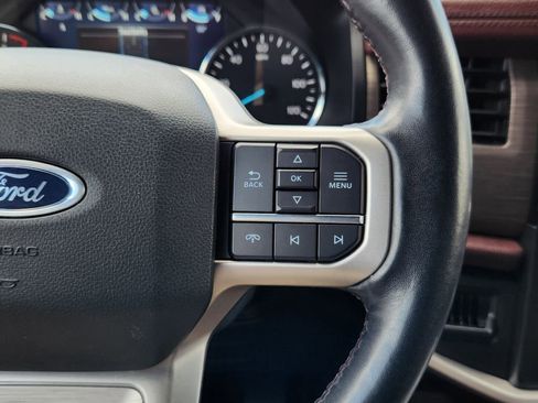 Used 2022 Ford Expedition Limited AWD/4WD image 24