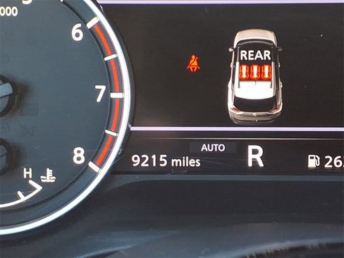 Used 2023 Nissan Rogue SV w/ SV Premium B Package image 21