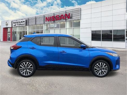 Certified 2024 Nissan Kicks SV image 8